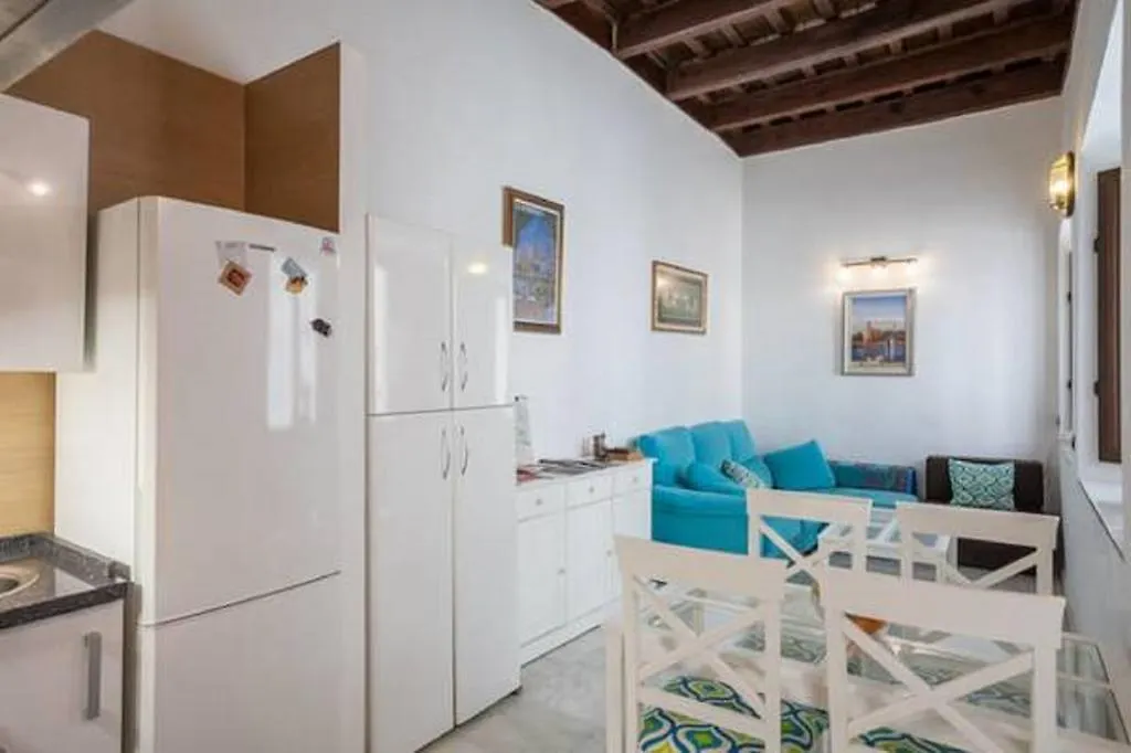 Apartment Sevilla Bustos Tavera Vft Spain