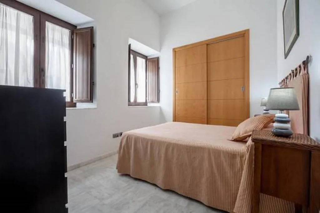 Apartment Sevilla Bustos Tavera Vft