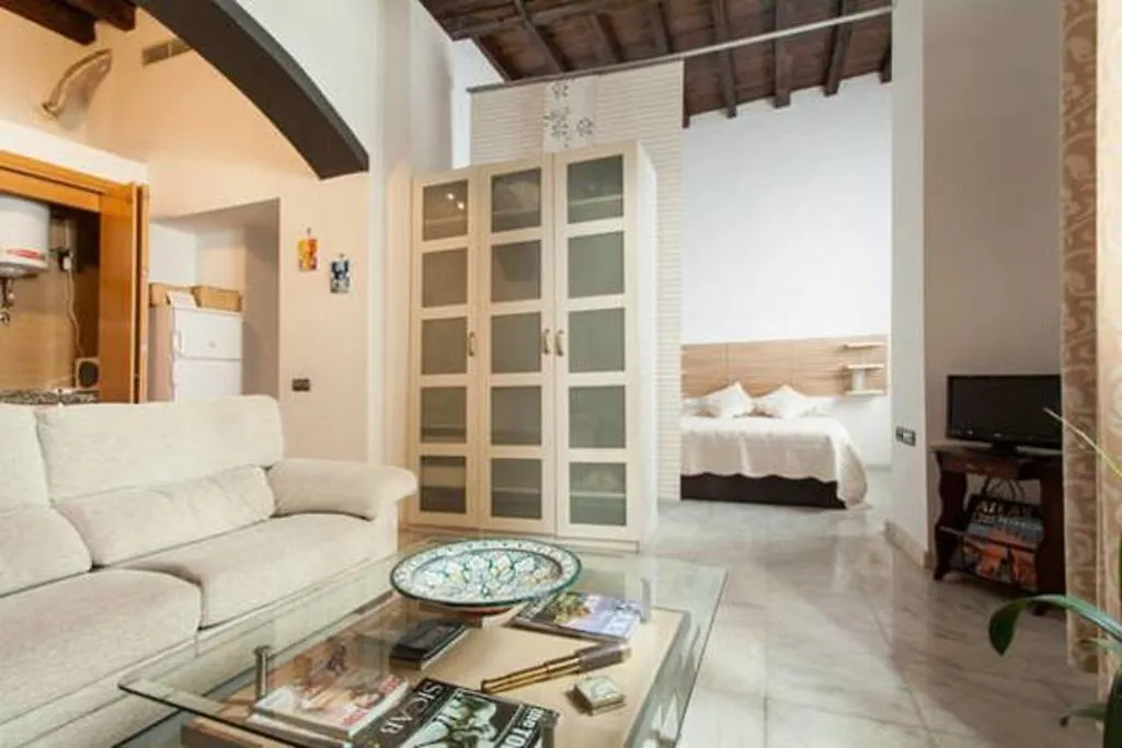Apartment Sevilla Bustos Tavera Vft Spain